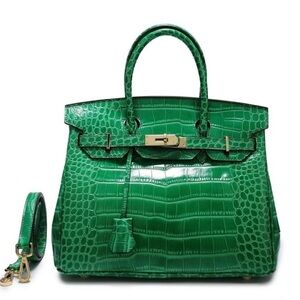 Kelly Green Crocodile Pattern Handbag/crossbody
